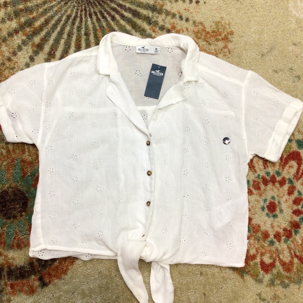 NWT Hollister White Eyelet Floral Crop Button Front Tie Sz Med New $35